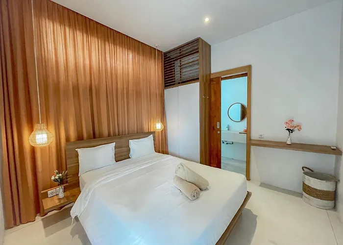ヴィラ 3br Plawa Hijau スミニャック