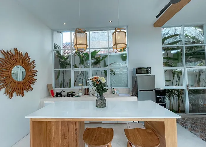 3br Plawa Hijau ヴィラ